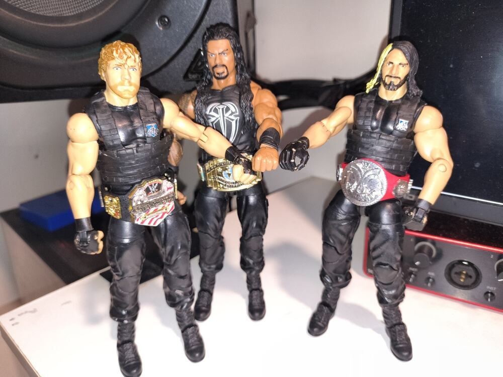 WWE Elite The Shield Roman Reigns Seth Rollins Dean Ambrose With Championships